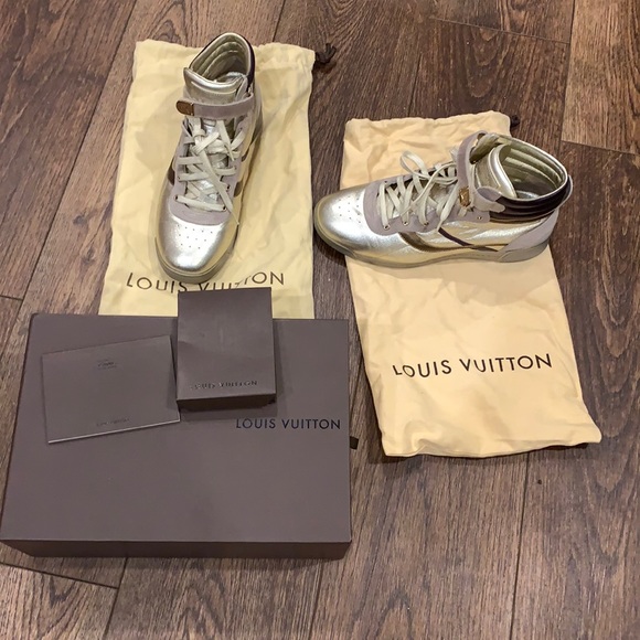 Authentic Louis Vuitton sneakers - Picture 1 of 7